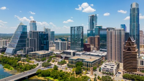 Cover image for the April 2025 U.S. Office Market Outlook