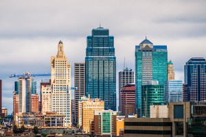 Cover image for the May 2025 National Multifamily Market Report